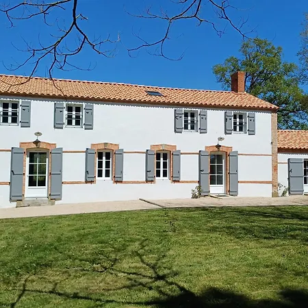 Maison Familiale Avec Babyfoot Et Piscine Chauffée - Fr-1-426-597 Casa rural