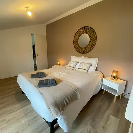 Maison Familiale Avec Babyfoot Et Piscine Chauffée - Fr-1-426-597 Hébergement de vacances *