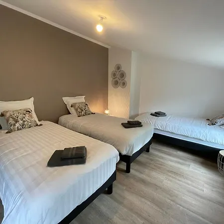 Maison Familiale Avec Babyfoot Et Piscine Chauffée - Fr-1-426-597 * Soullans